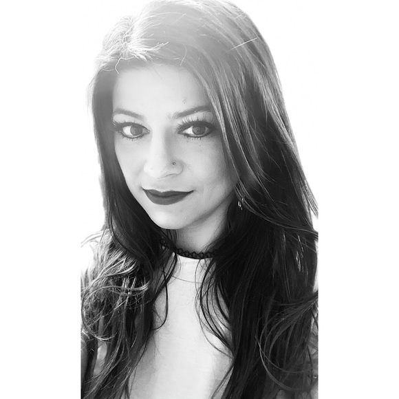 Poshmark Ambassador Samantha! - Picture 5 of 6